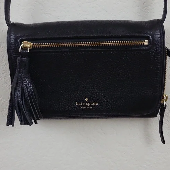 Kate Spade New York Chester Street Avie Black Leather Crossbody - Picture 2 of 16